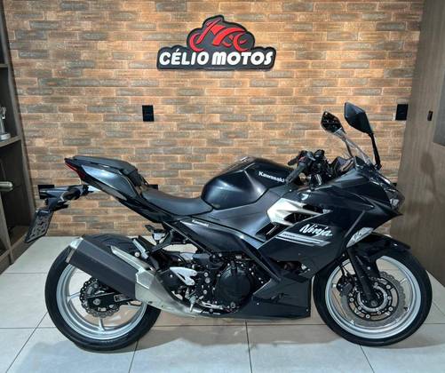 KAWASAKI NINJA 400 